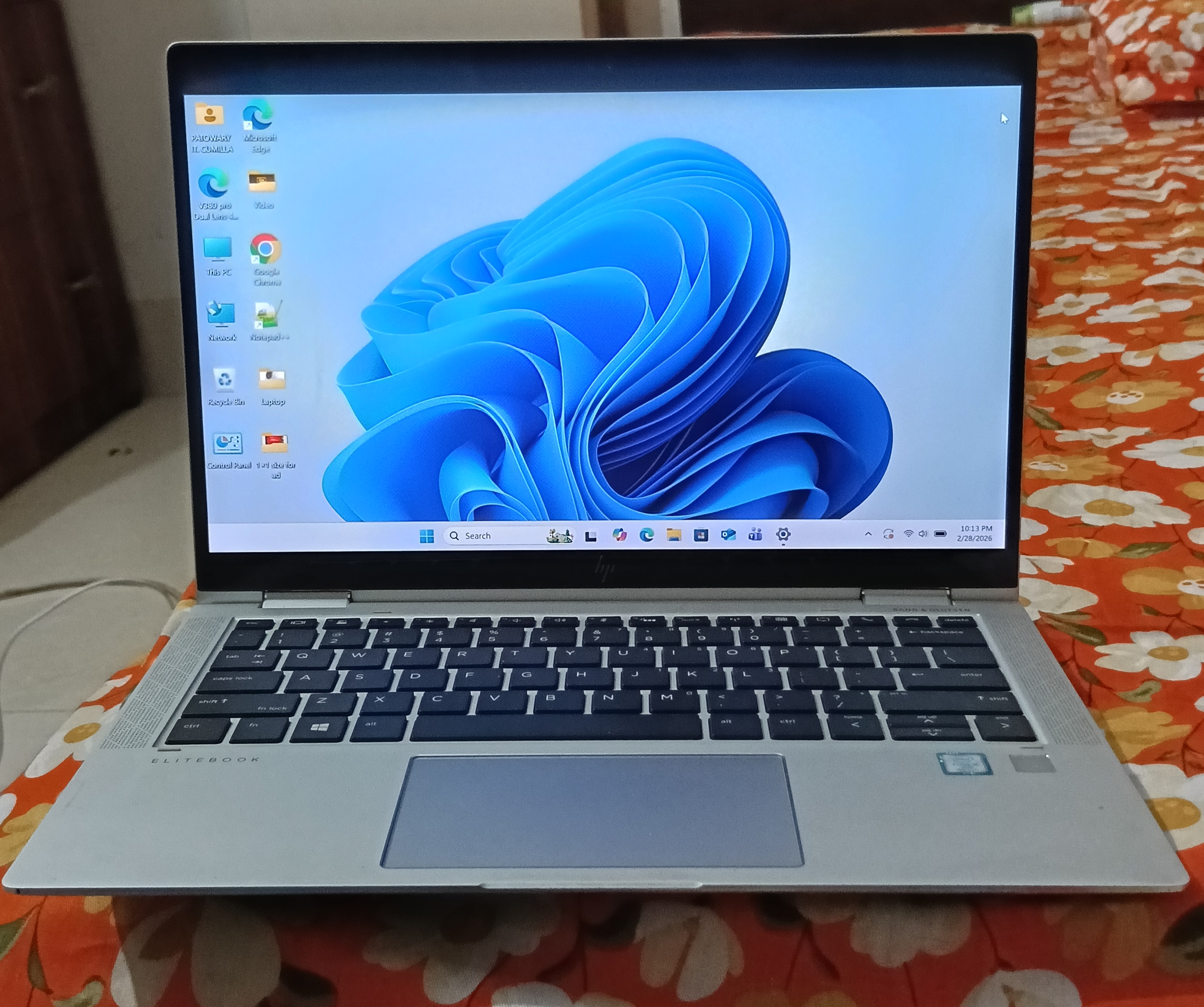 HP 1030 G3 i5 8th Gen Ram 8GB, SSD 256GB 360° Rotated Touch sceen Laptop